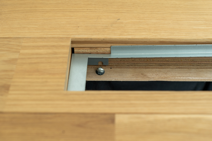 エアトオル専用　スチール受け材